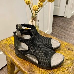 JBU Sport Mesh Sandals